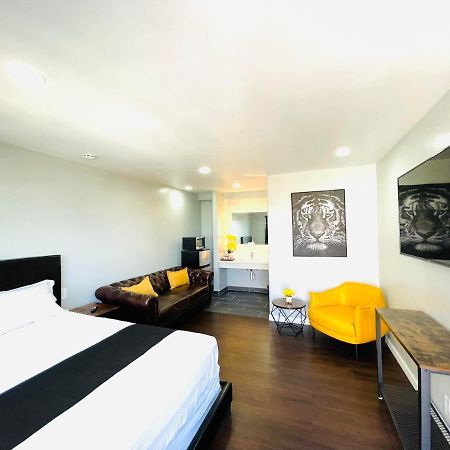 Hotel Villa Serena El Cajon Eksteriør bilde